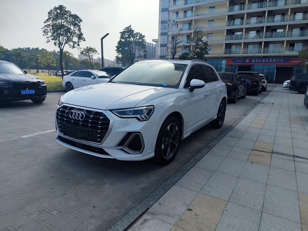 Audi Audi Q3
