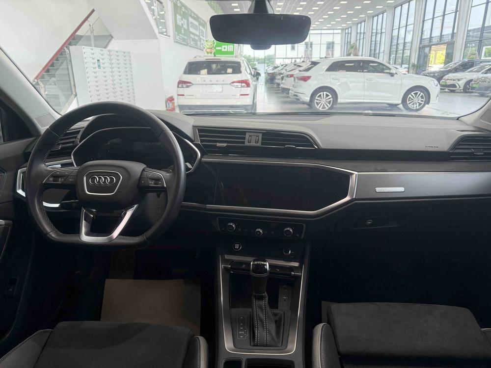 Audi Audi Q3