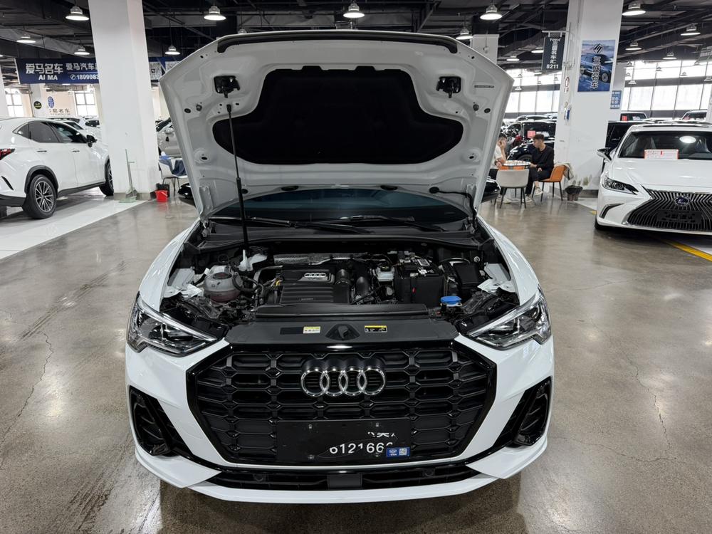 Audi Audi Q3