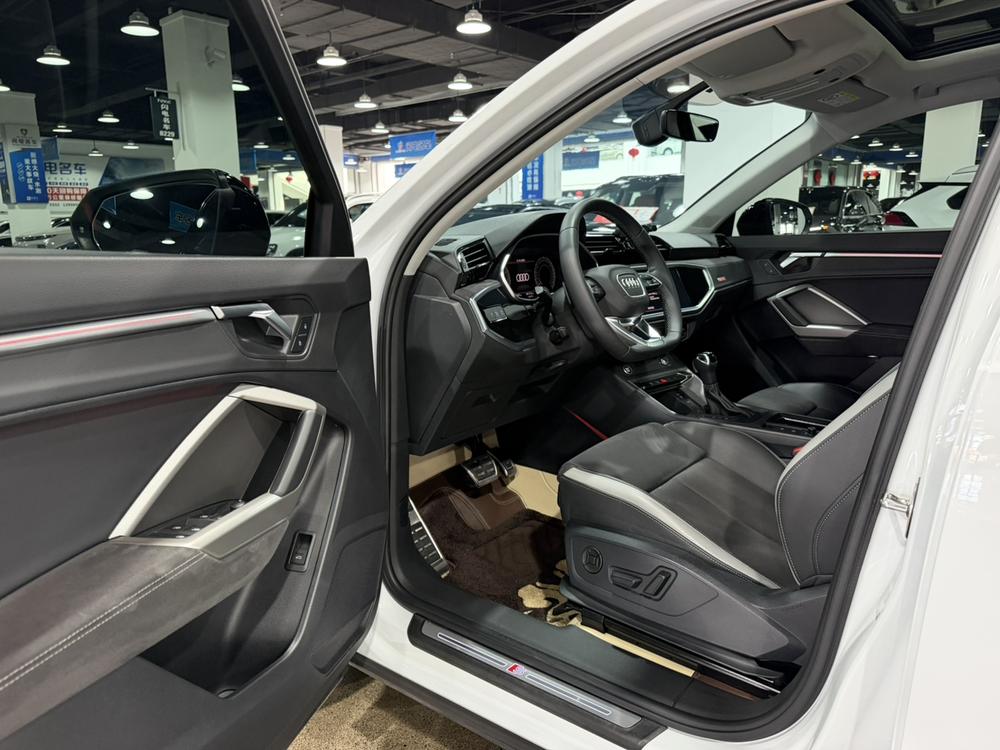 Audi Audi Q3