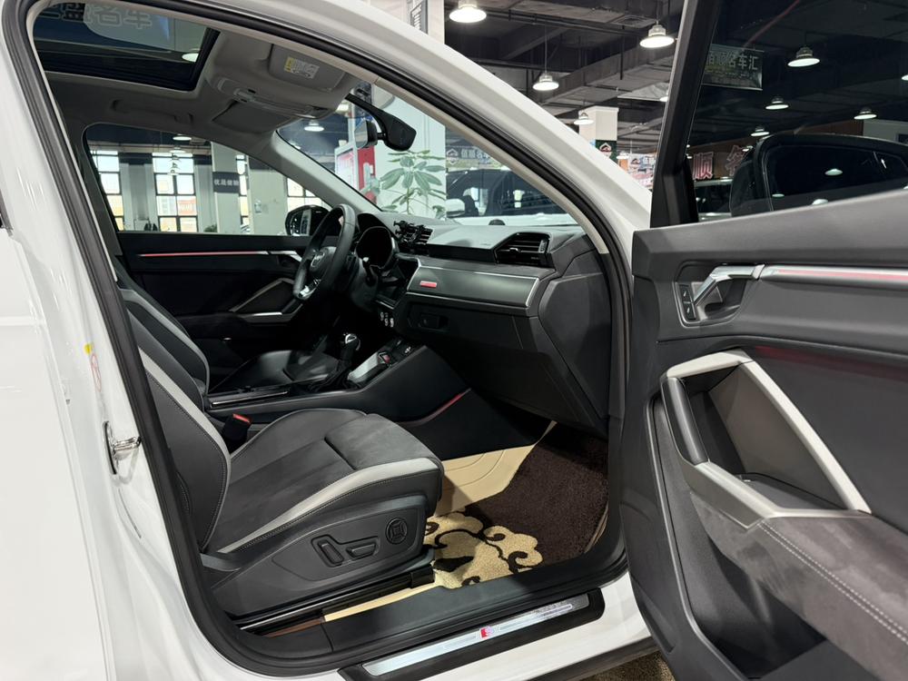 Audi Audi Q3