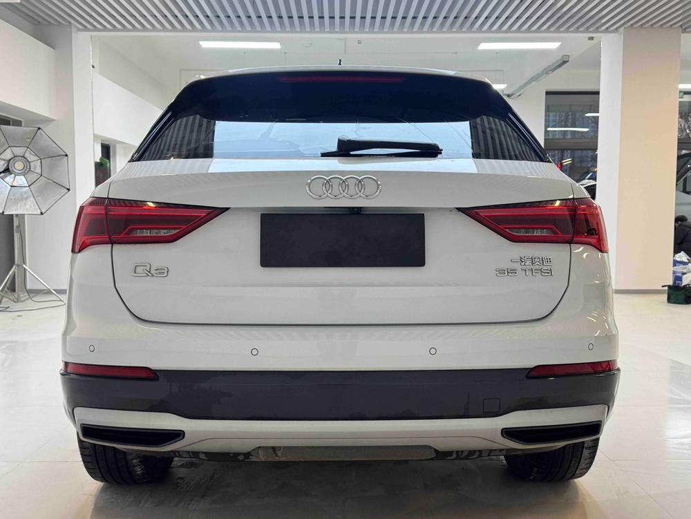 Audi Audi Q3