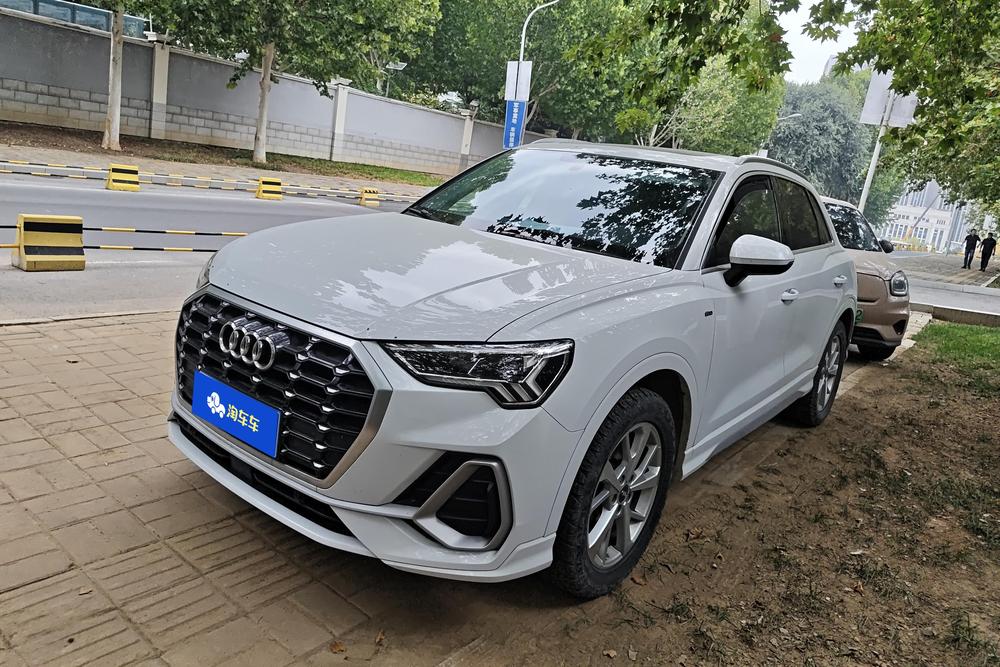 Audi Audi Q3