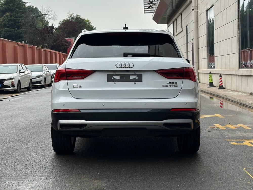 Audi Audi Q3