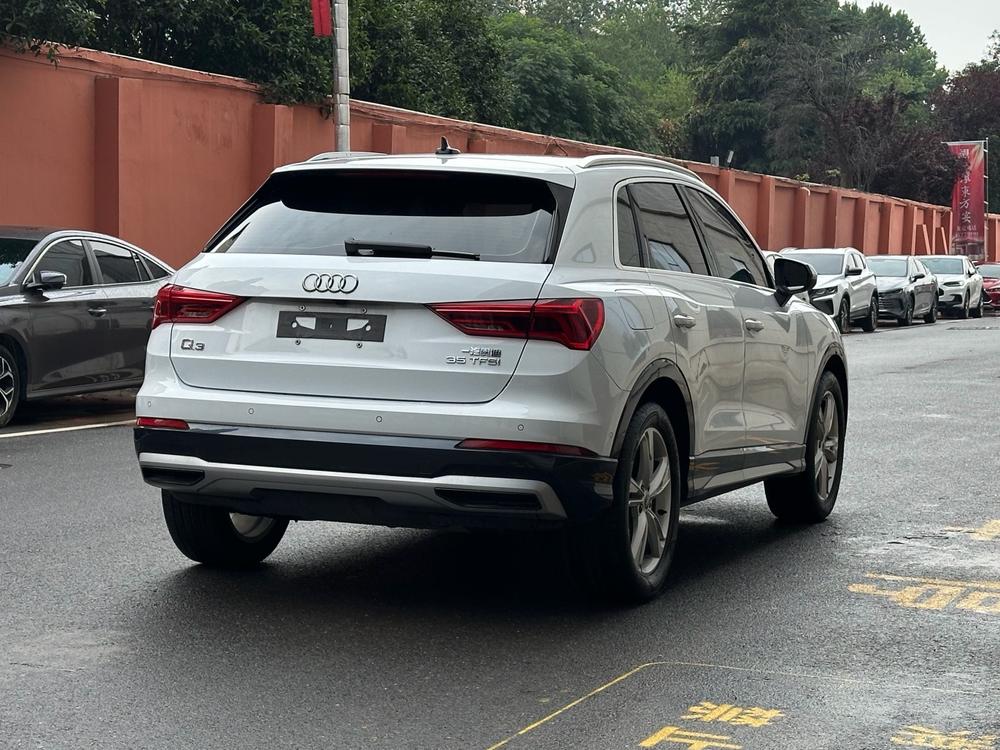 Audi Audi Q3