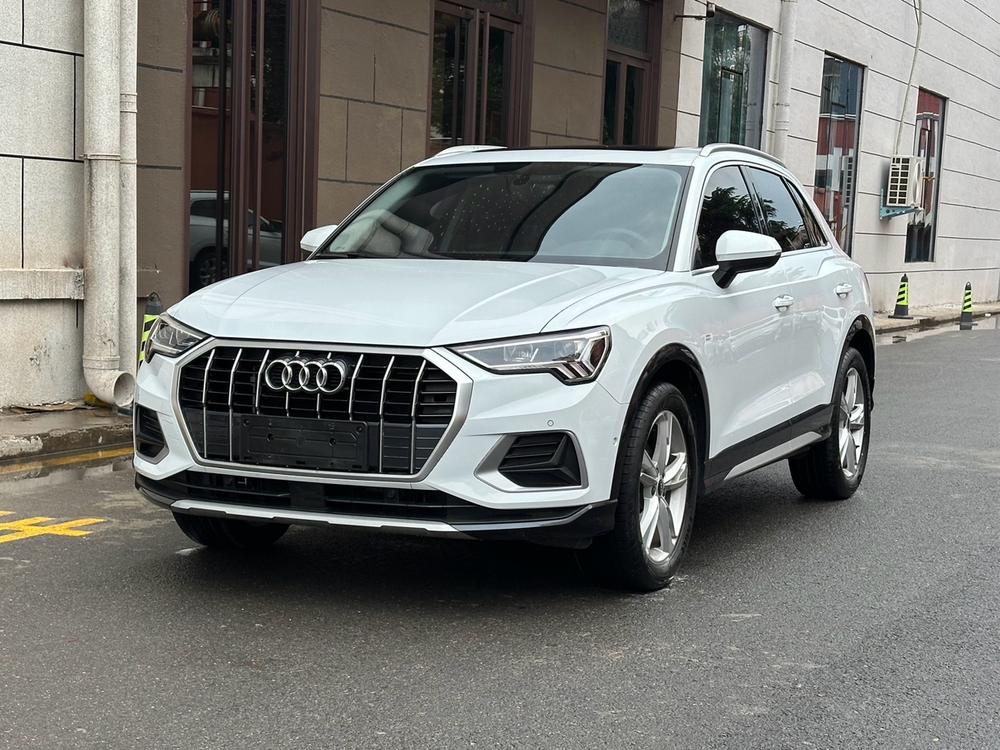 Audi Audi Q3