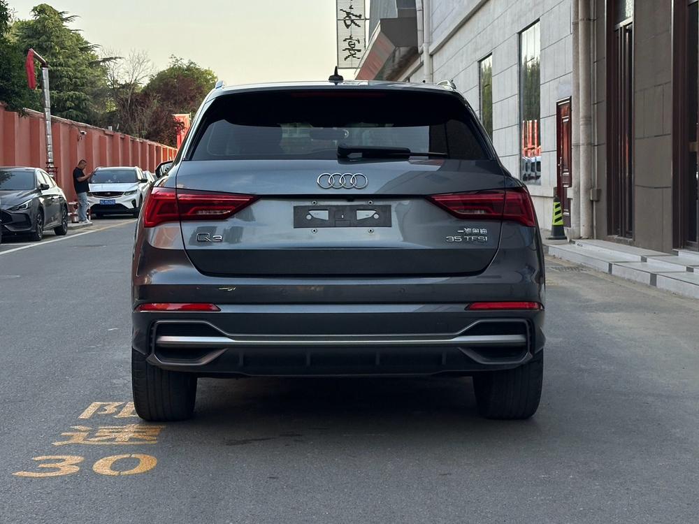 Audi Audi Q3
