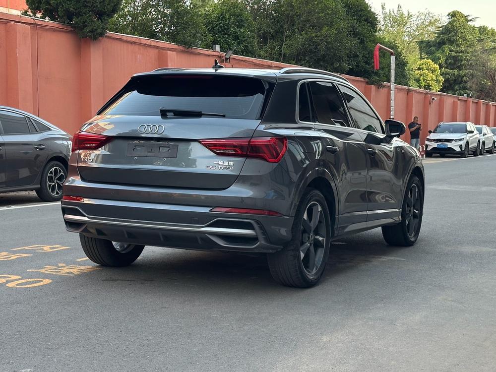 Audi Audi Q3