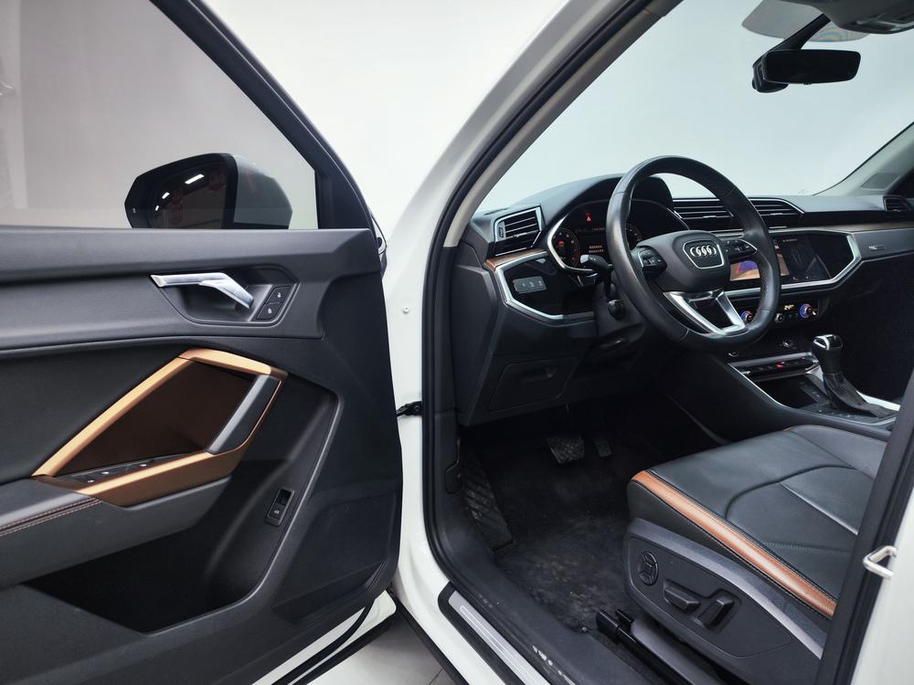 Audi Audi Q3