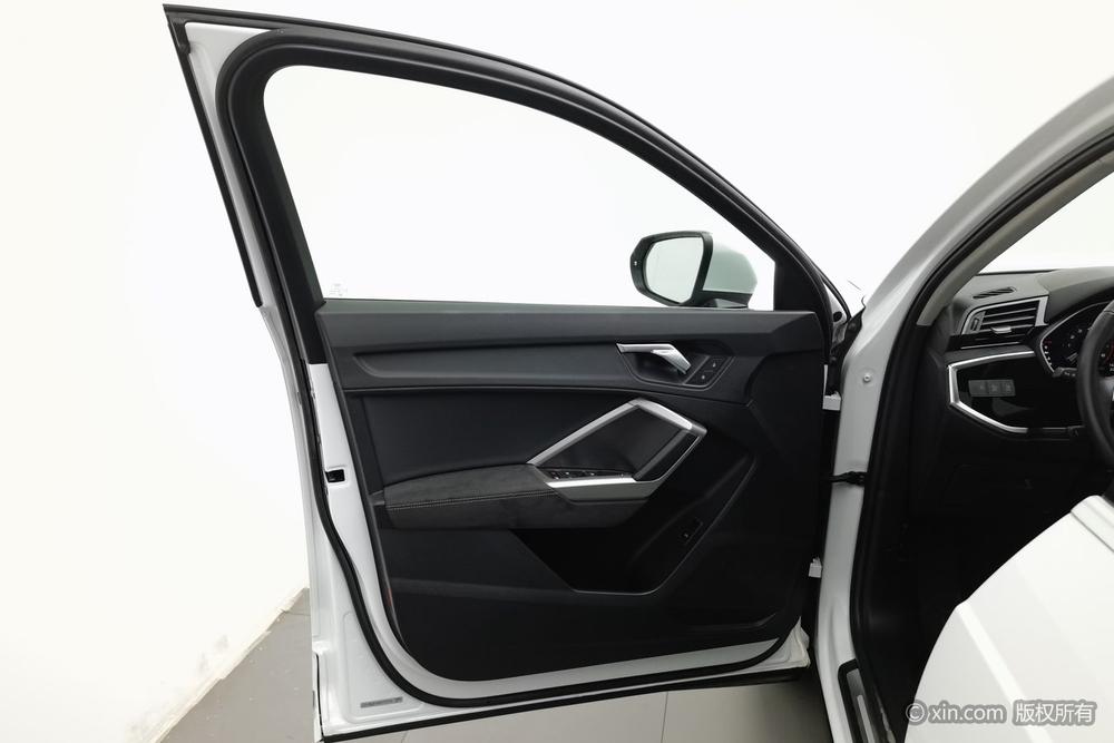 Audi Audi Q3