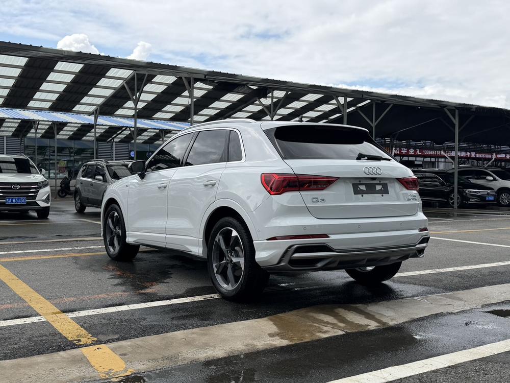 Audi Audi Q3
