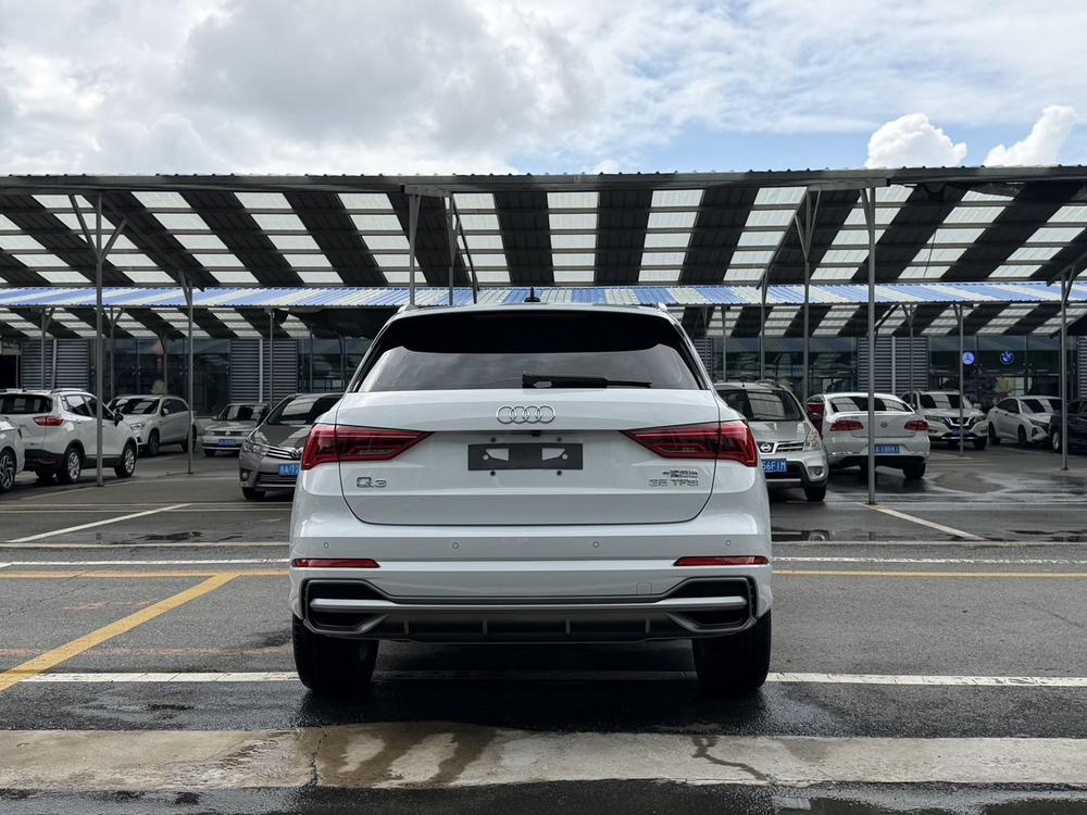 Audi Audi Q3