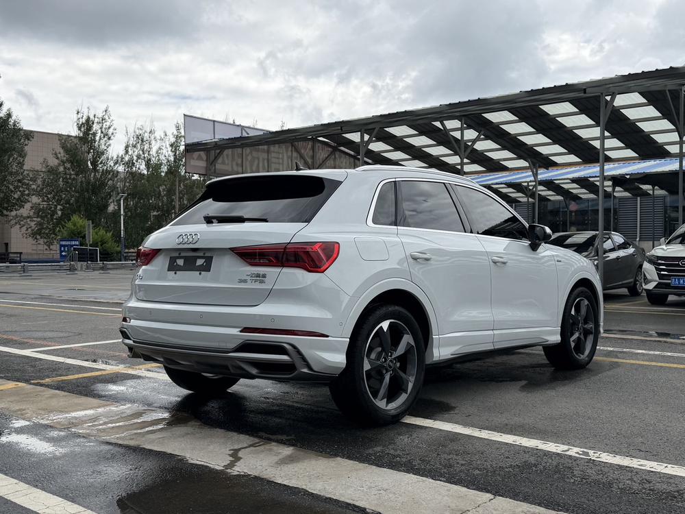 Audi Audi Q3