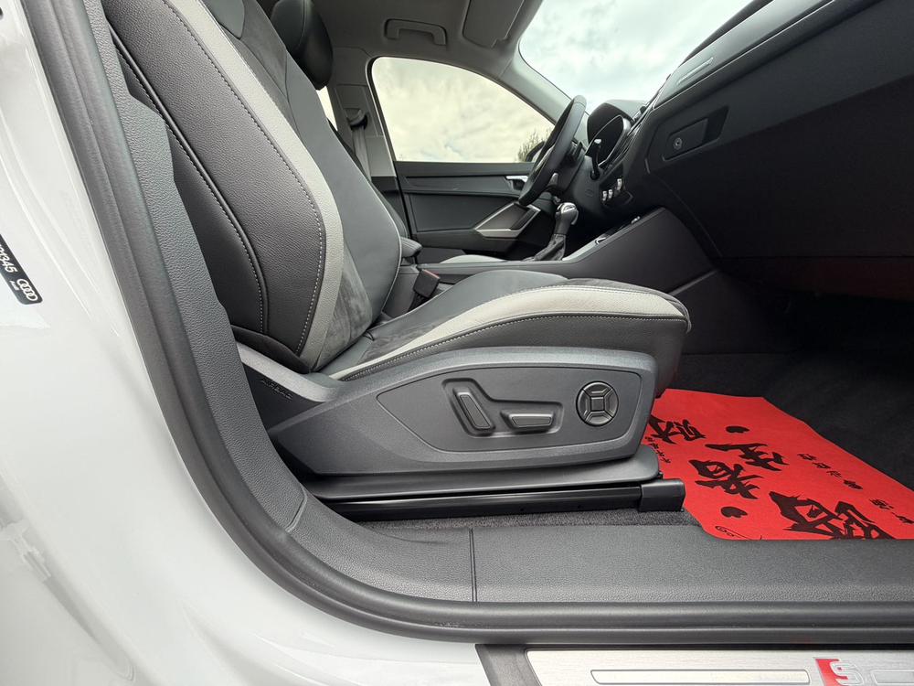 Audi Audi Q3