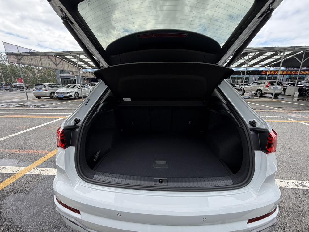 Audi Audi Q3