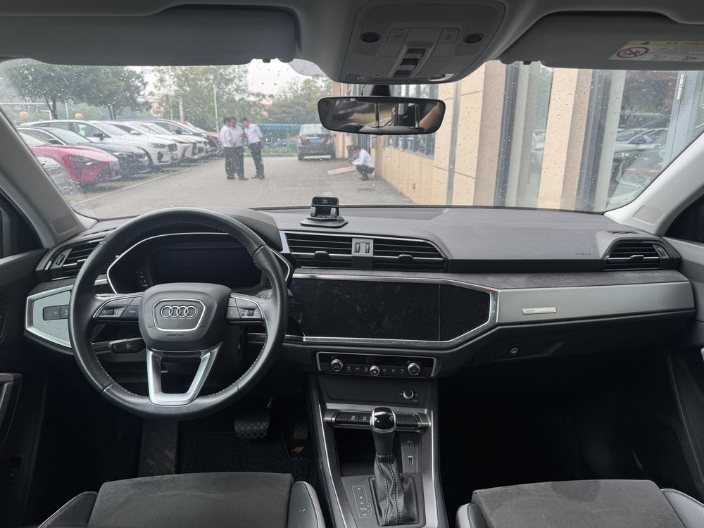 Audi Audi Q3