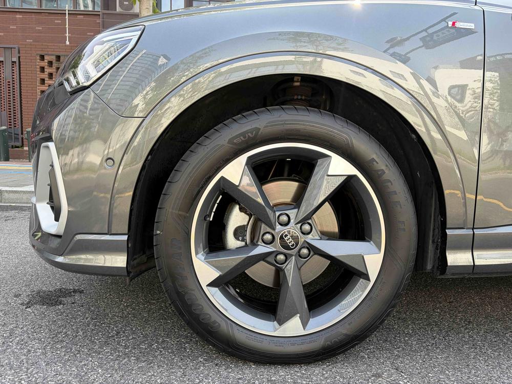 Audi Audi Q3