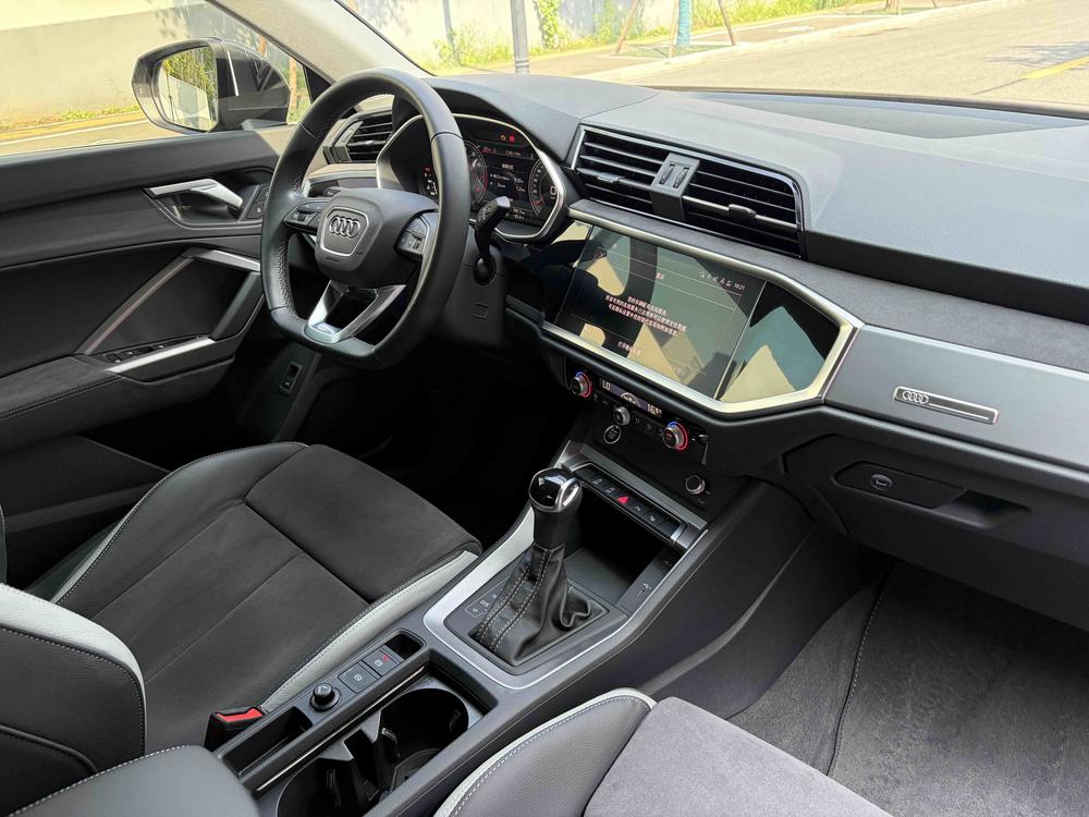 Audi Audi Q3
