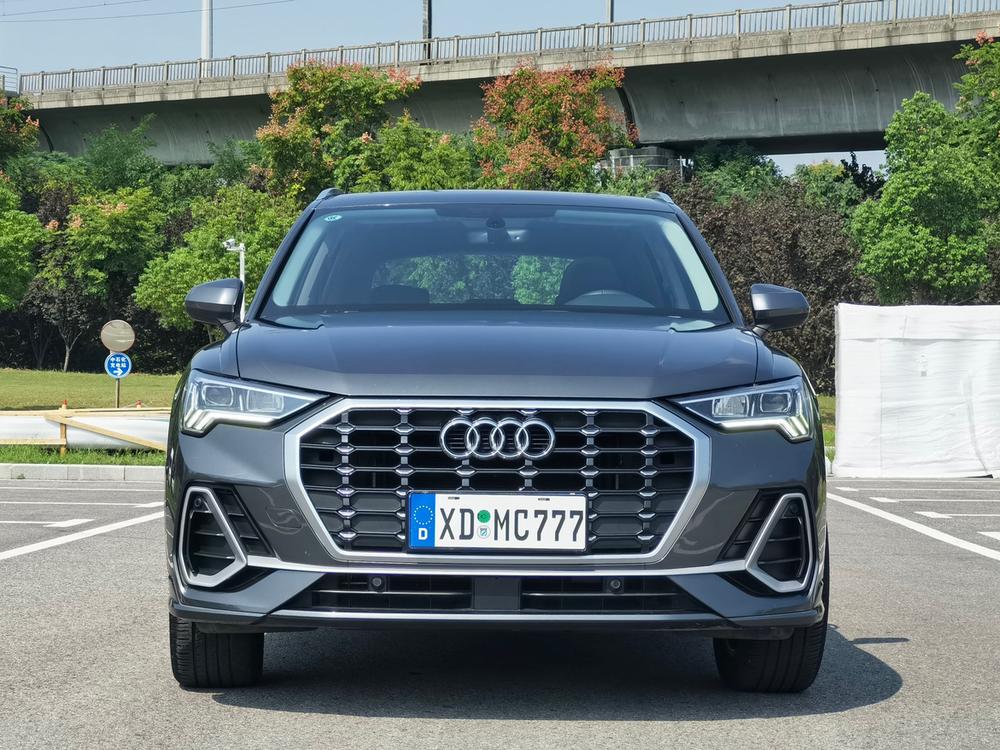 Audi Audi Q3