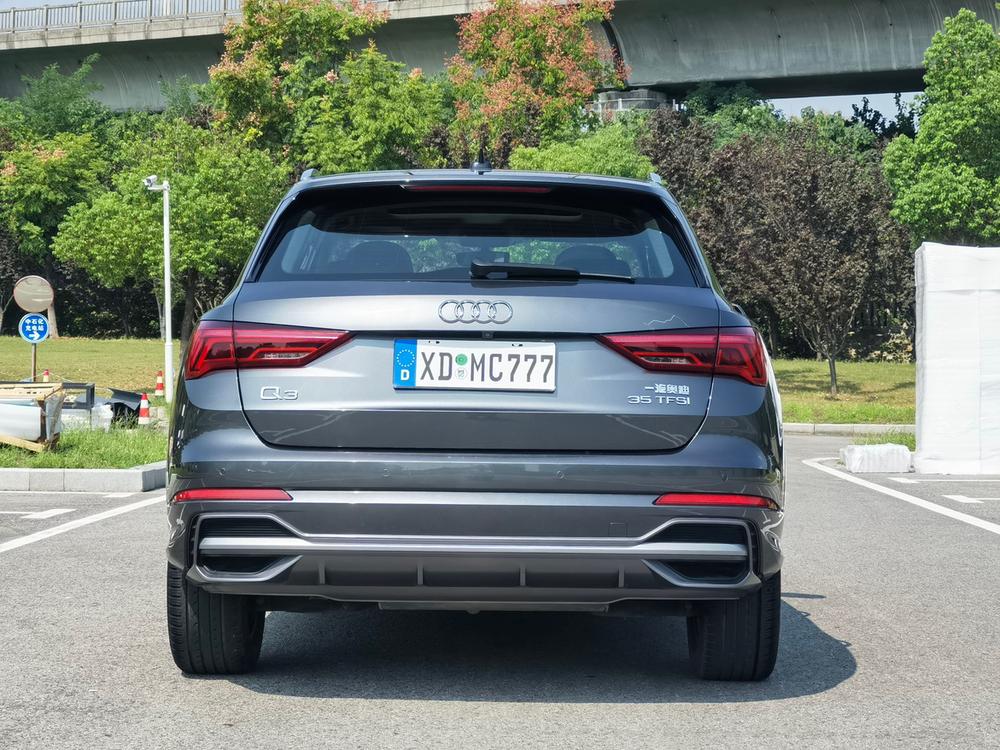Audi Audi Q3