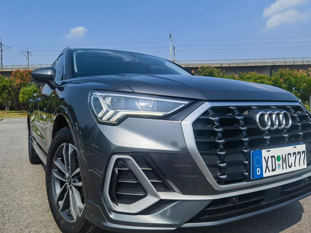 Audi Audi Q3