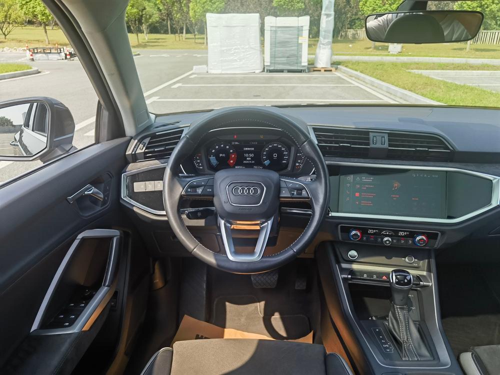 Audi Audi Q3