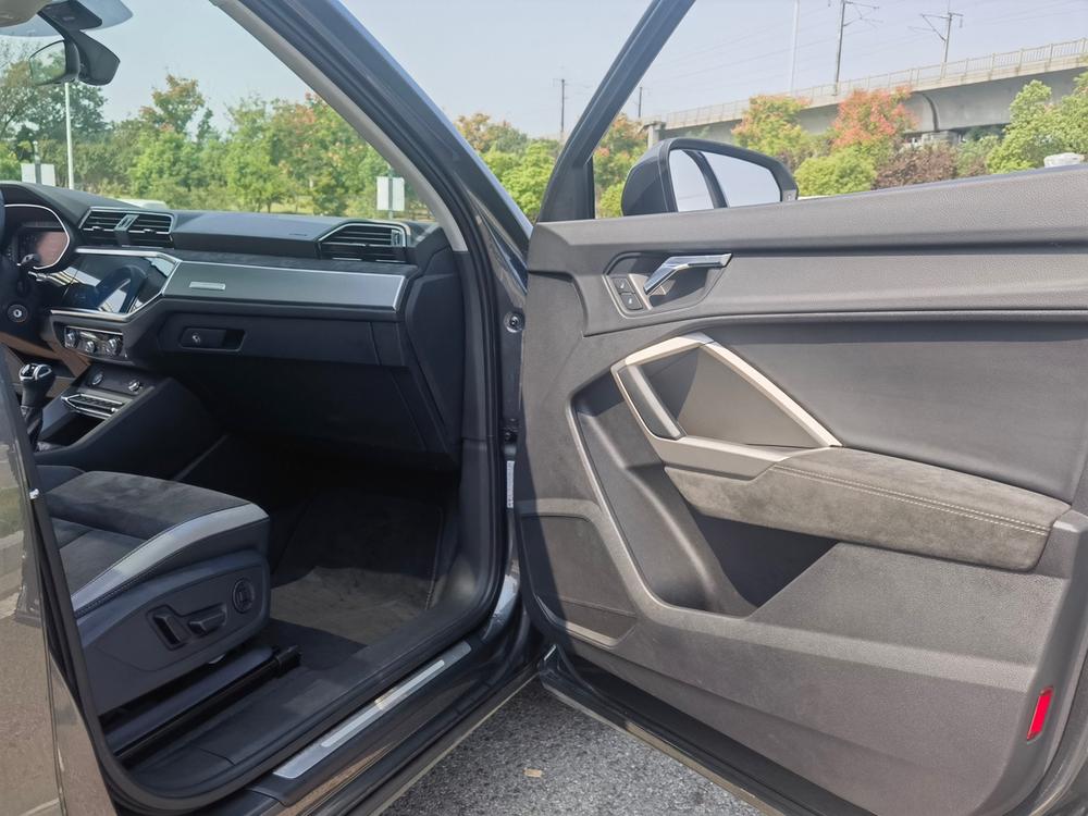 Audi Audi Q3