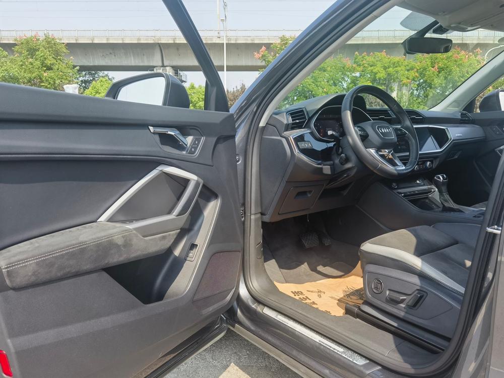 Audi Audi Q3