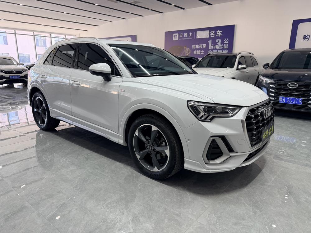 Audi Audi Q3