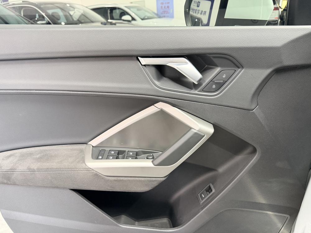 Audi Audi Q3