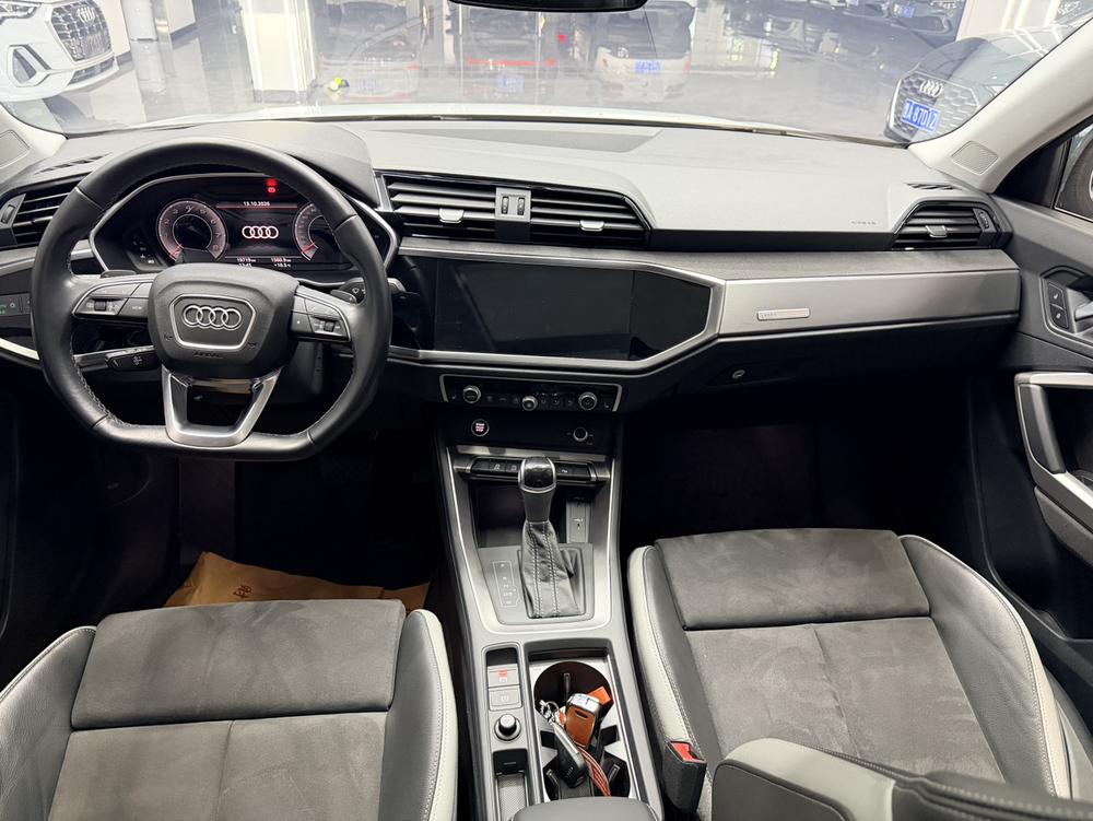 Audi Audi Q3