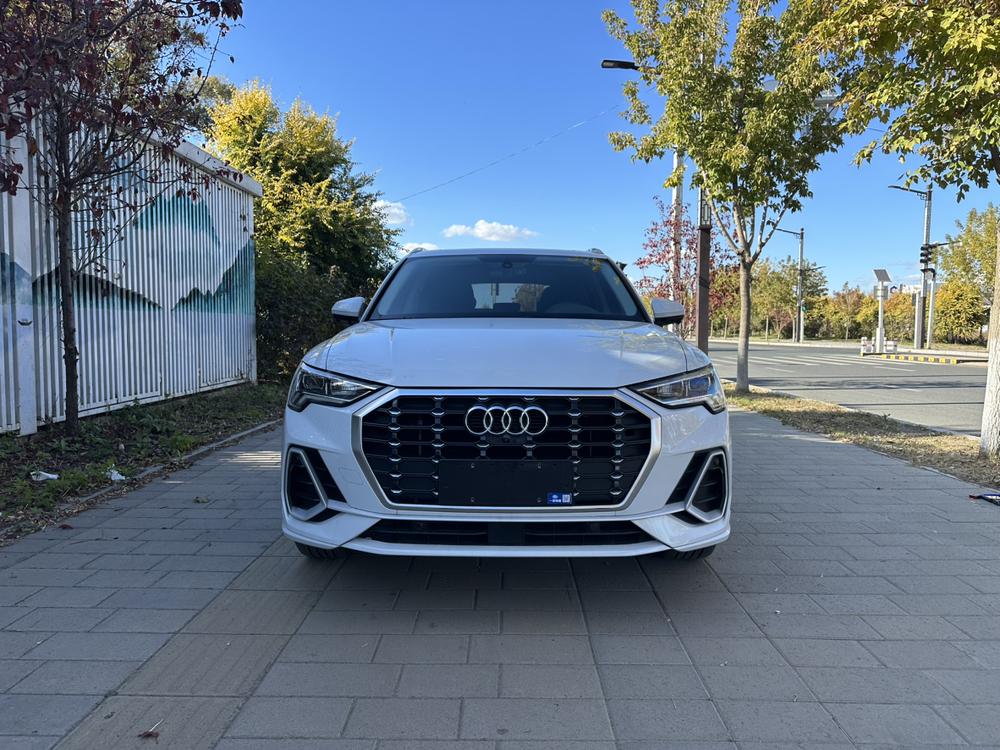 Audi Audi Q3