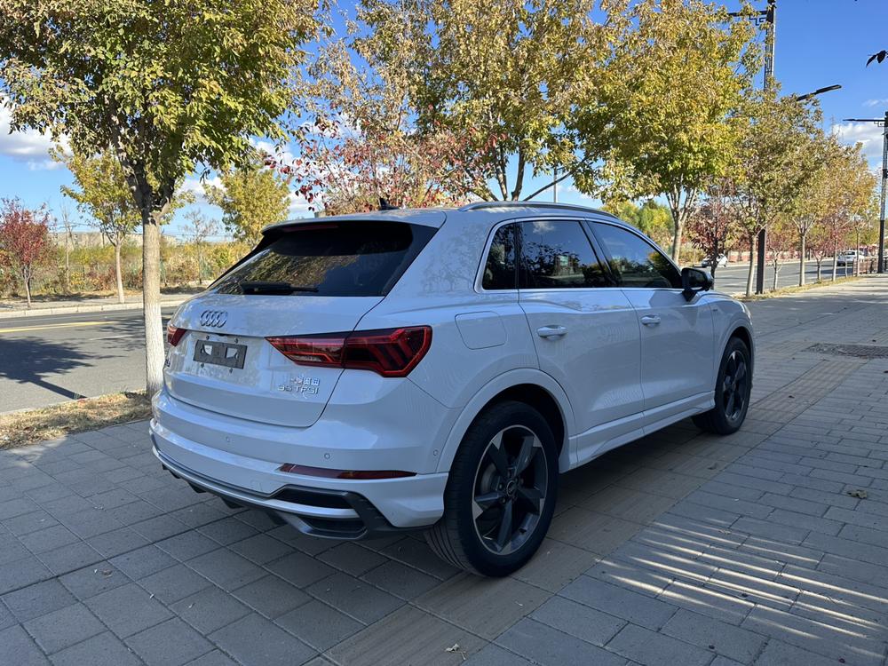 Audi Audi Q3