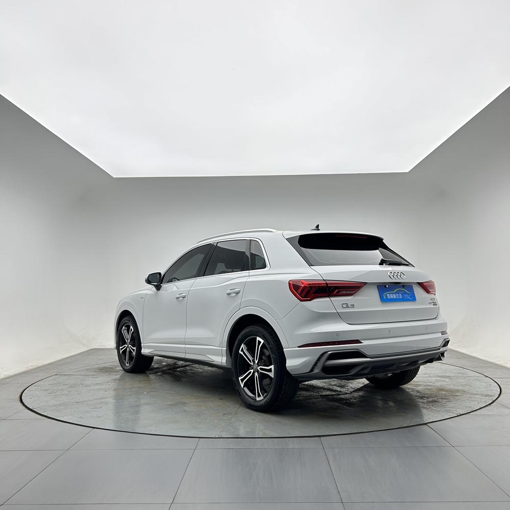 Audi Audi Q3