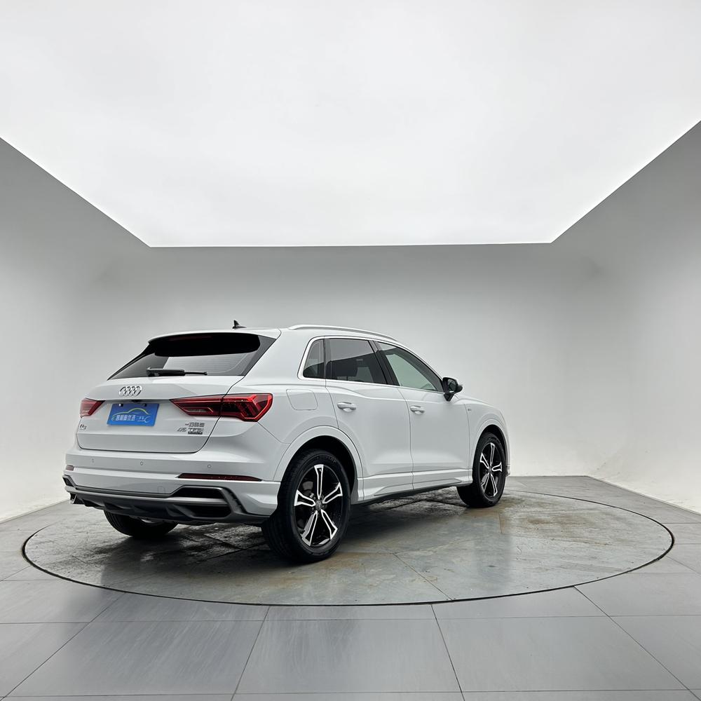 Audi Audi Q3