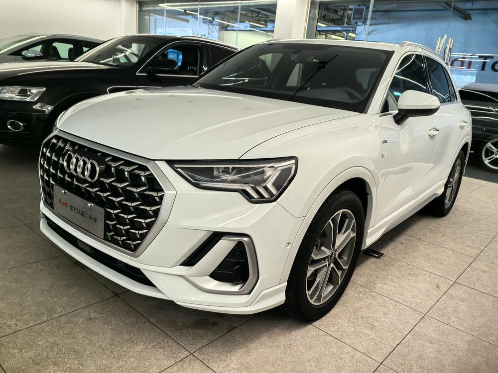 Audi Audi Q3