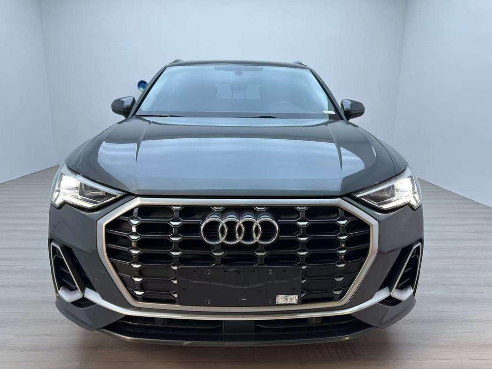 Audi Audi Q3