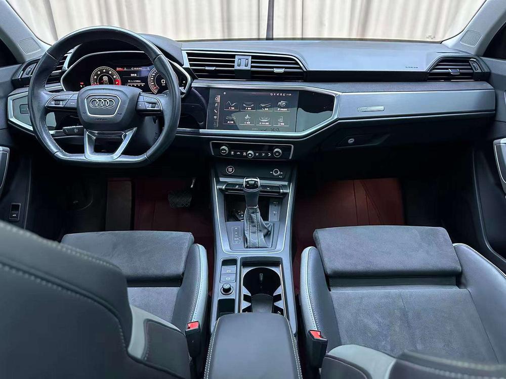 Audi Audi Q3