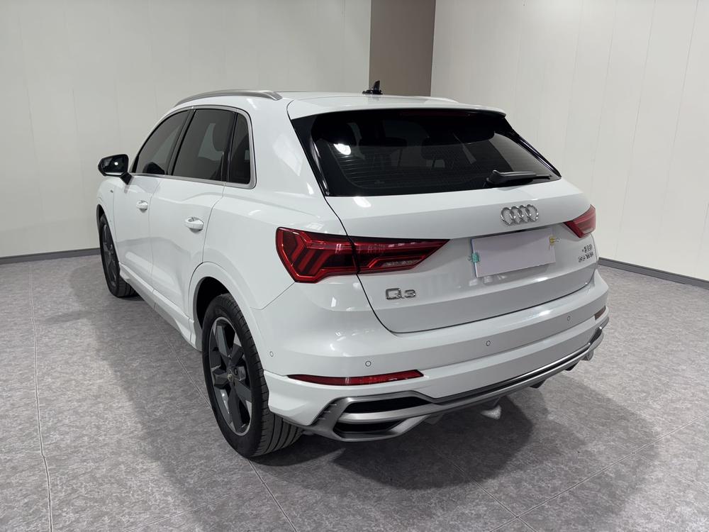 Audi Audi Q3