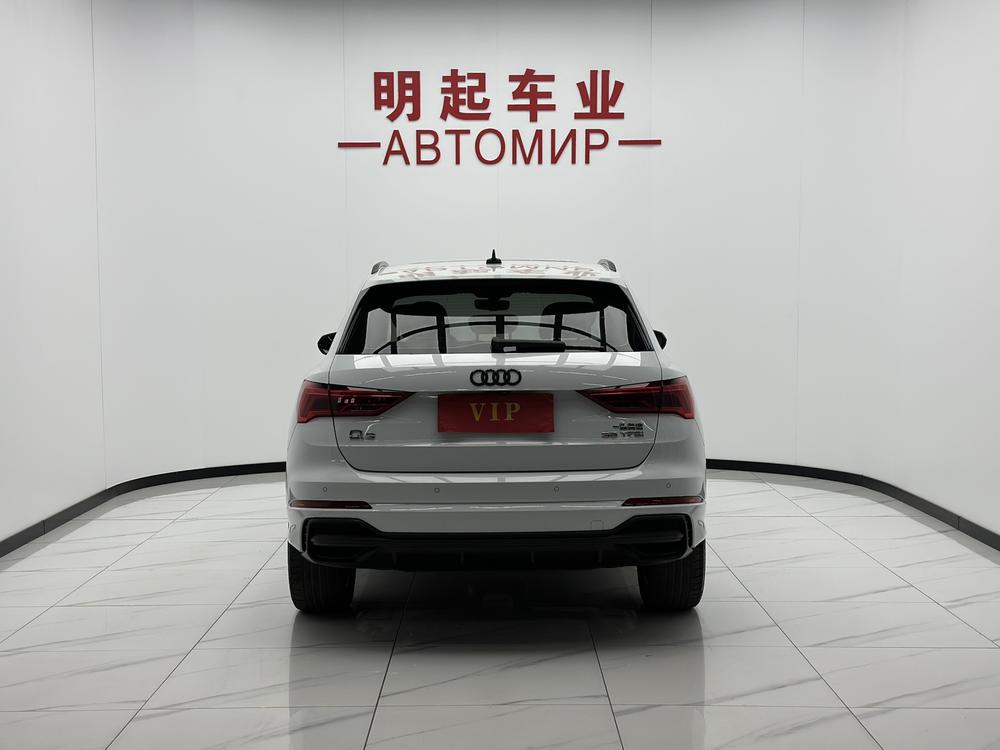 Audi Audi Q3