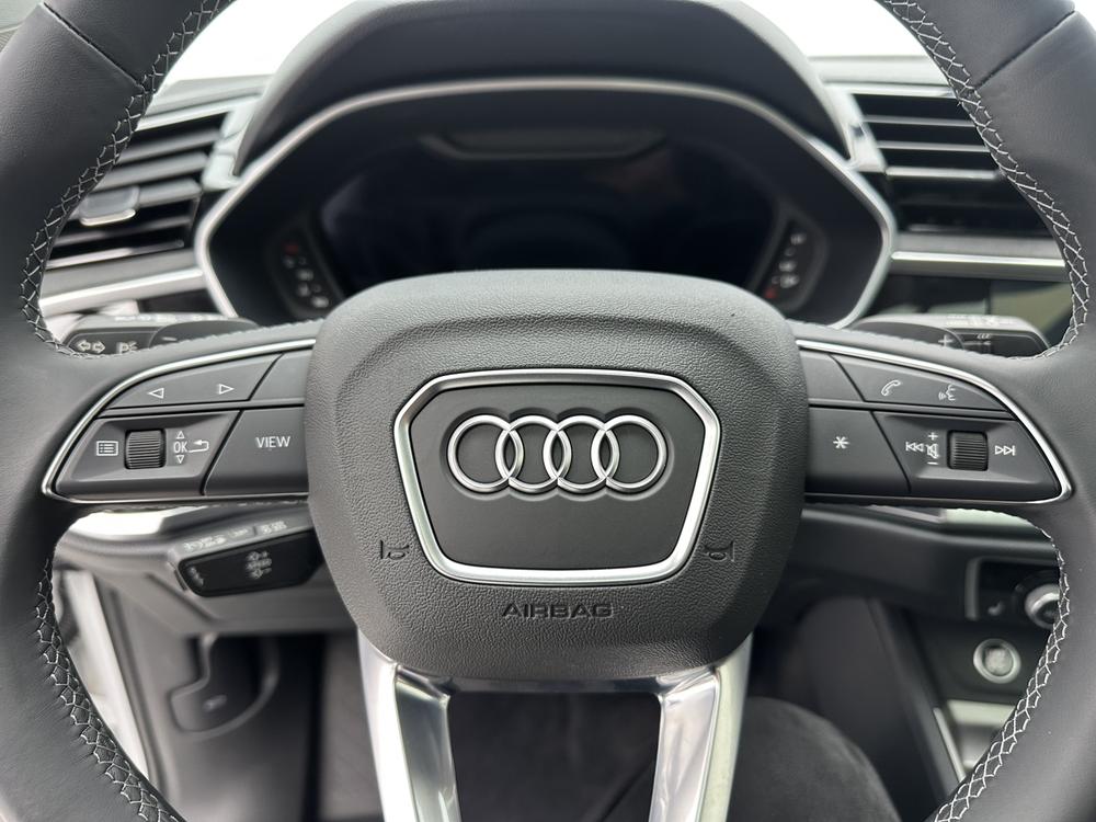 Audi Audi Q3