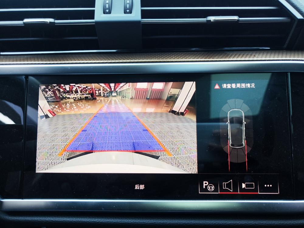 Audi Audi Q3