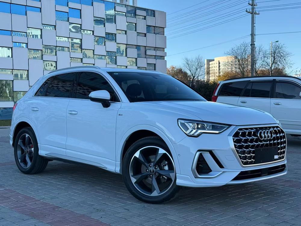 Audi Audi Q3