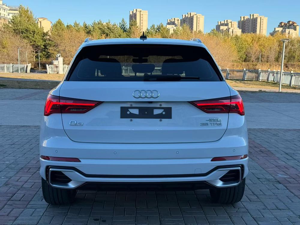 Audi Audi Q3