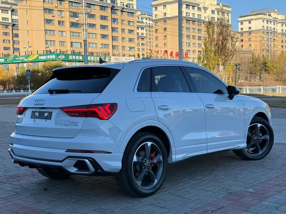 Audi Audi Q3