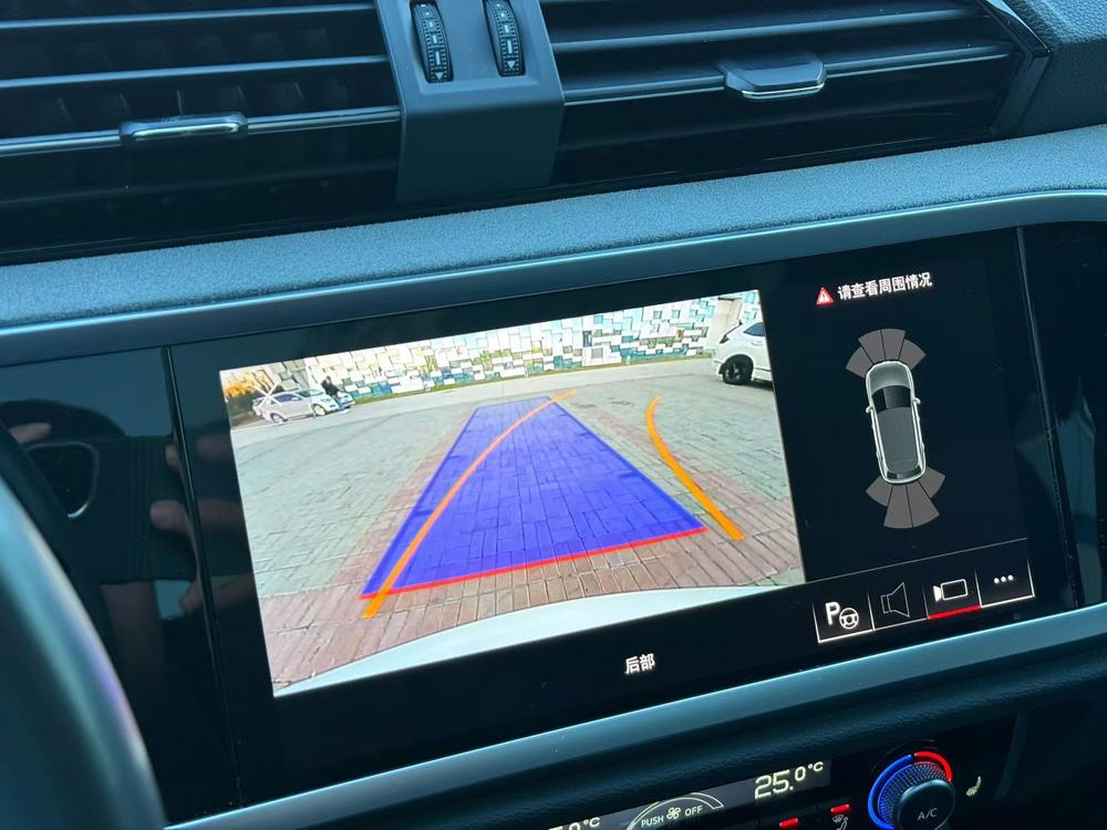 Audi Audi Q3
