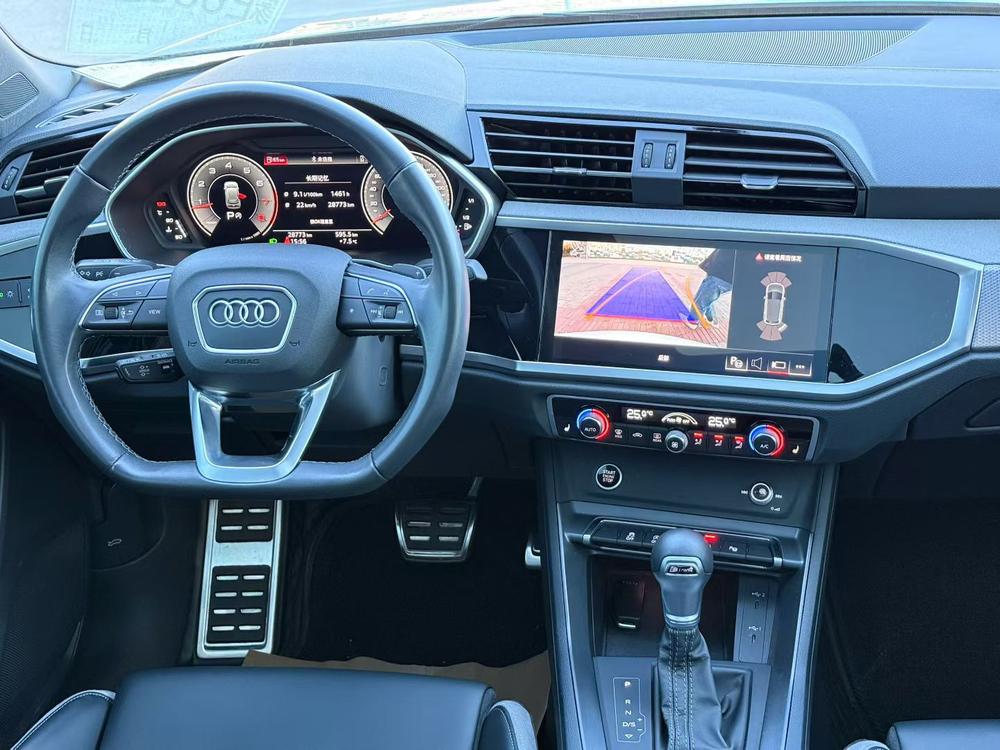 Audi Audi Q3