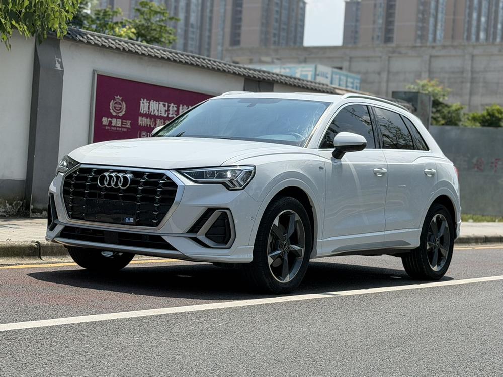 Audi Audi Q3