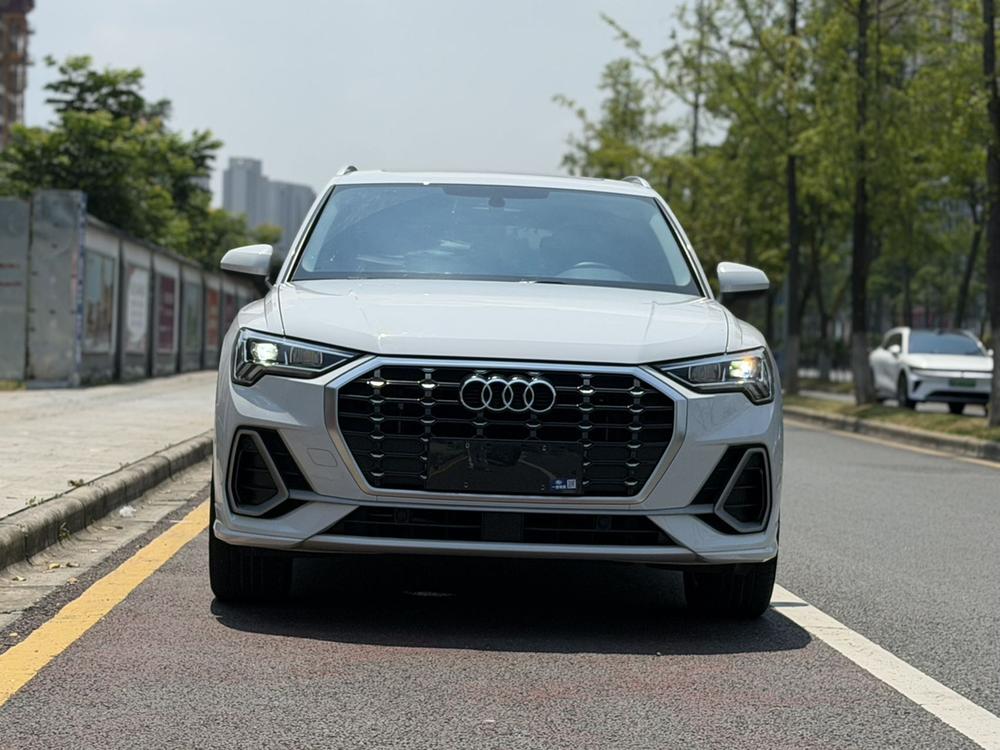 Audi Audi Q3