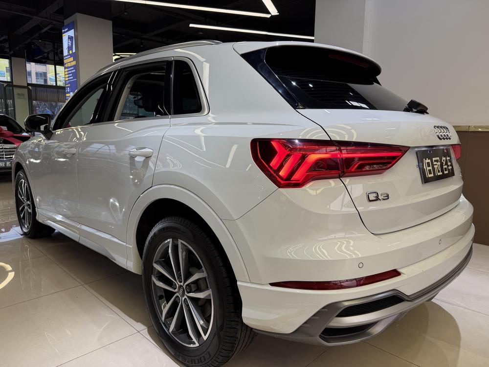 Audi Audi Q3